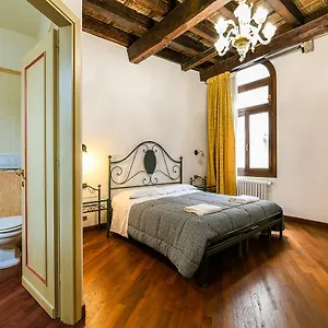 https://casetta-rossa.hotelslidodijesolo.com